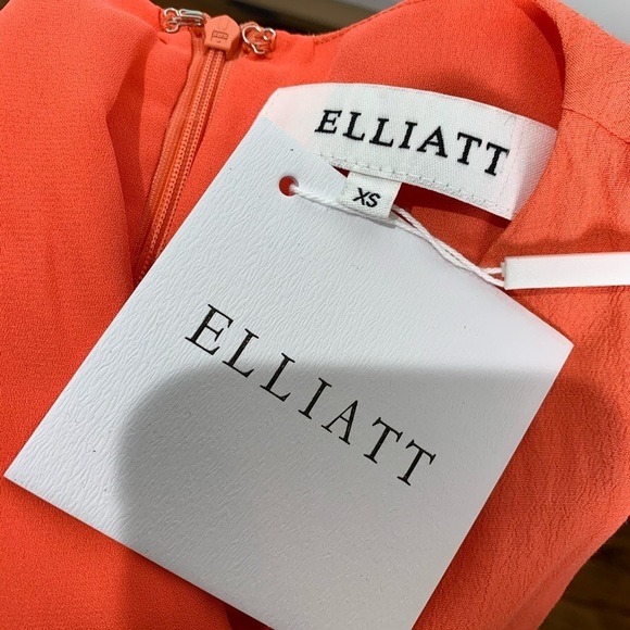 Elliatt Glow Dress Blood Orange flutter dress - Picture 6 of 7